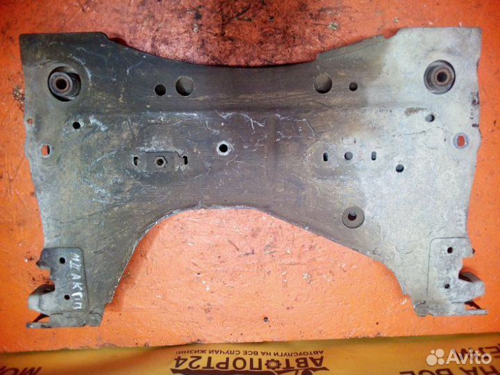 Подрамник Renault Megane 2 LM05 2002-2008