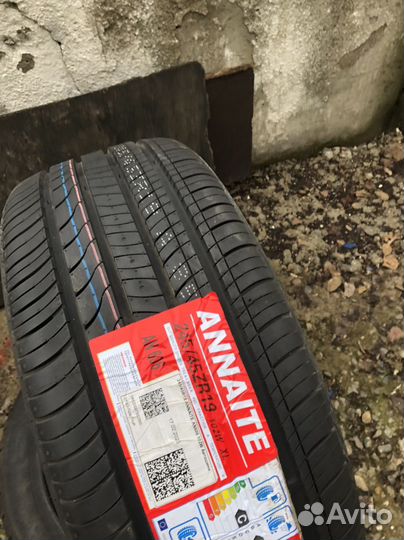 Annaite AN606 245/45 R19 102W