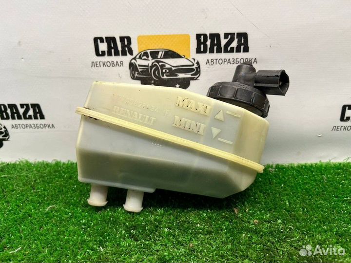 Бачок главного тормозного цилиндра