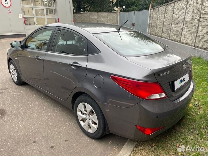 Hyundai Solaris 1.4 AT, 2015, 215 202 км