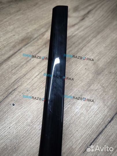 Молдинг стекла задний правый BMW i8 I12 2015