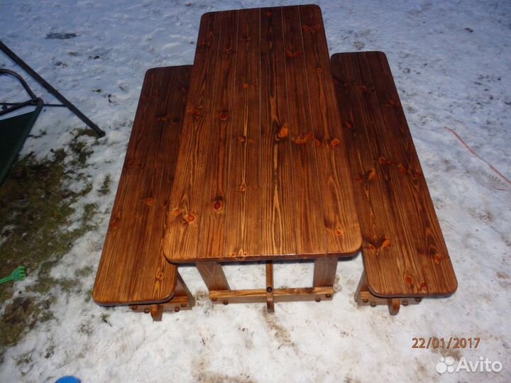 Стол со скамьями
