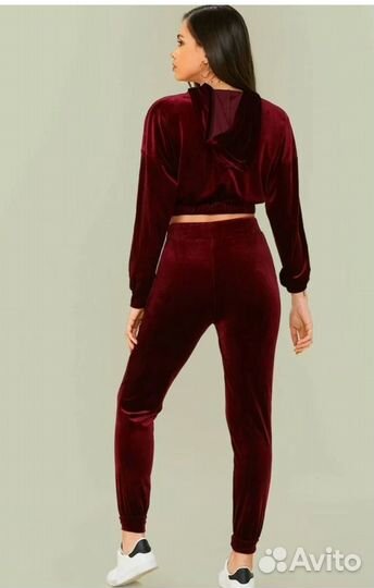 Спортивный костюм 44р