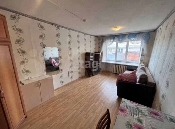 Комната 18 м² в 1-к., 2/4 эт.