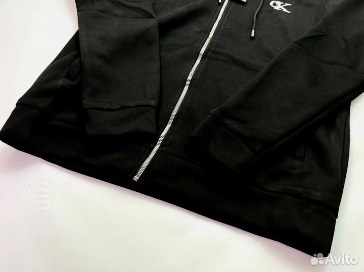 Спортивные костюмы Calvin Klein