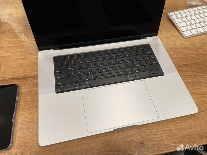 MacBook Pro 16’’ 2021 M1 Pro/16/512gb новый RU