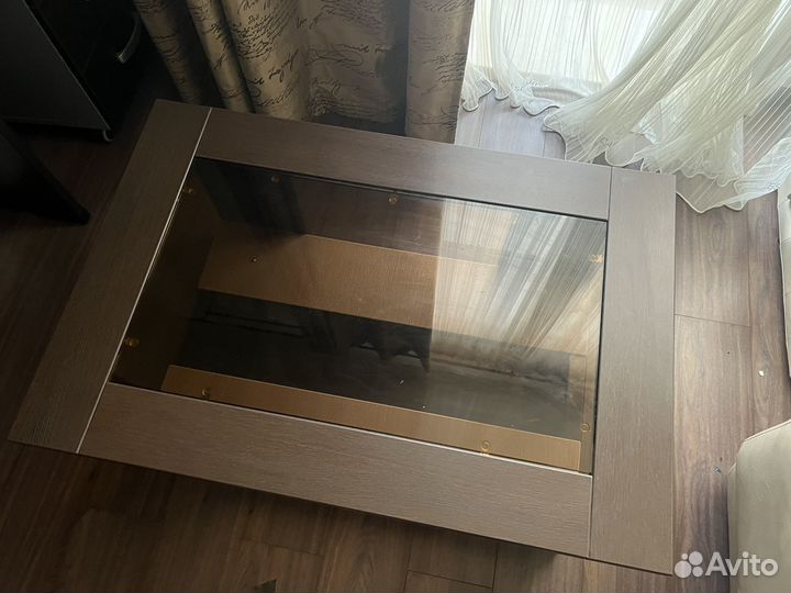 Журнальный столик на колесах бу