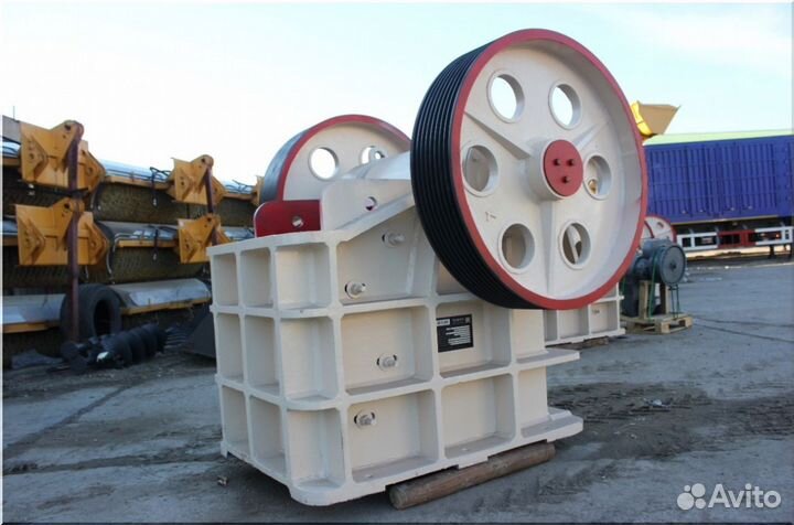 Щековая дробилка PE 600x900