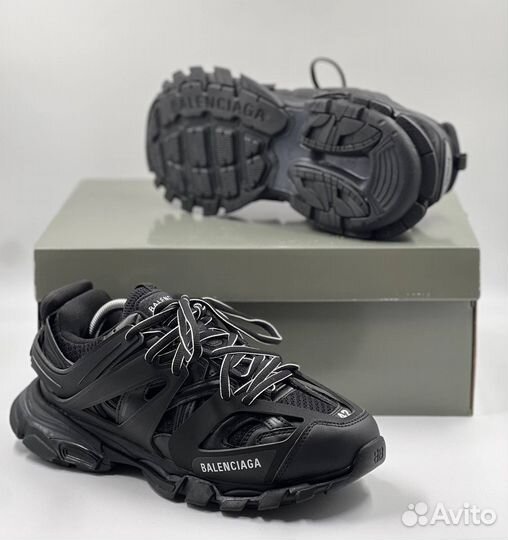 Balenciaga Track Black