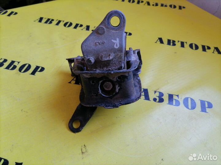 Опора двигателя правая Toyota Corolla 120