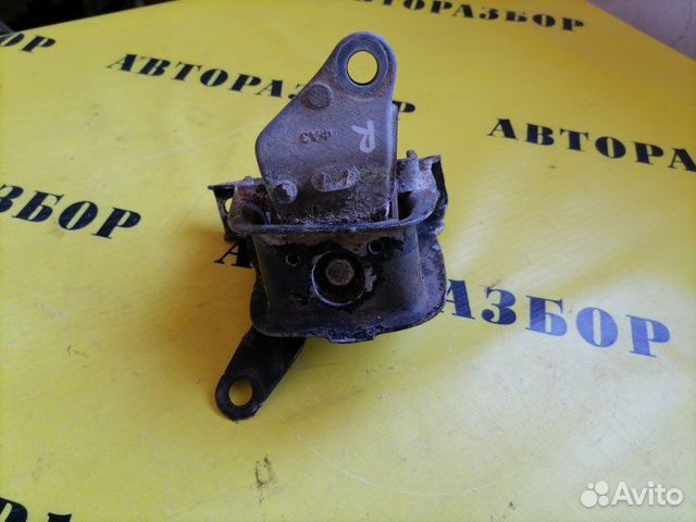 Опора двигателя правая Toyota Corolla 120
