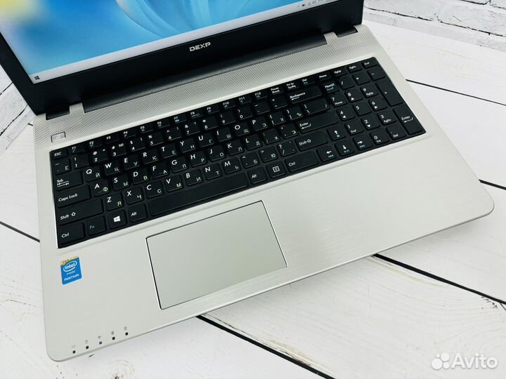 Мощный Dexp 15.6/ RAM 16/ GT 830M/ SSD 240