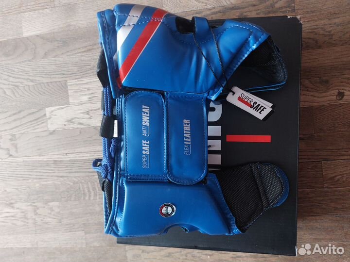 Боксерский шлем clinch olimp