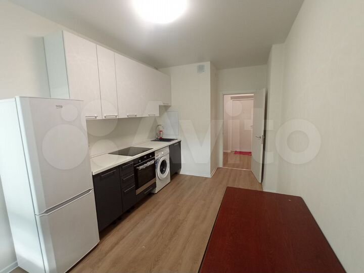 2-к. квартира, 40 м², 8/14 эт.