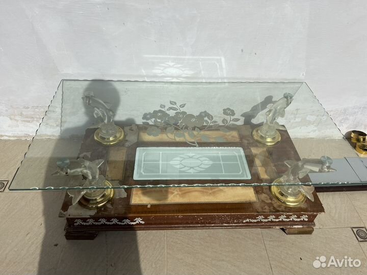 Журнальный столик со стеклом бу
