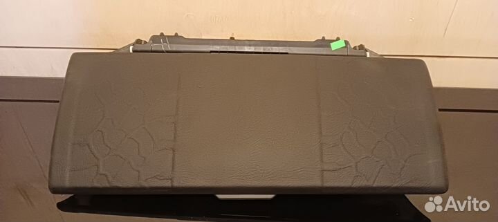 Крышка бардачка dodge ram 1500 натуральная кожа