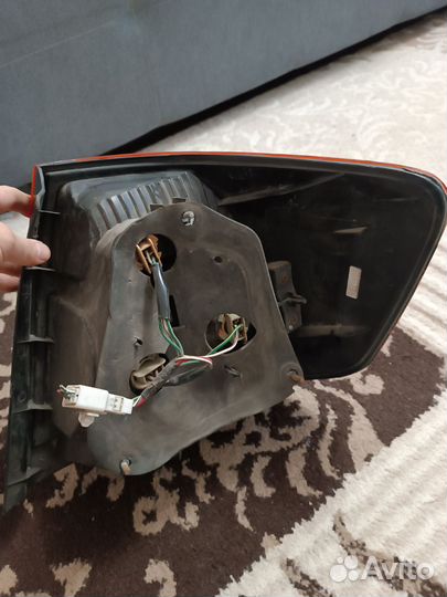 Фара задняя лнвая на тойота премио