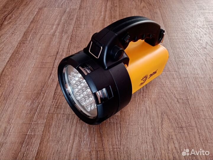 Аккумуляторный светодиодный фонарь Эра