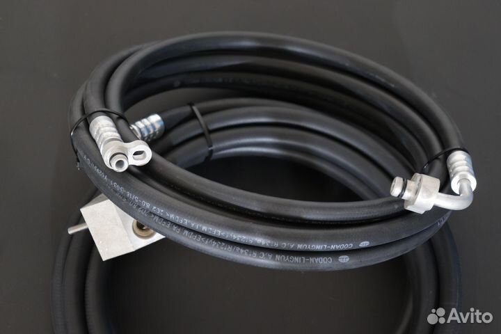 VW Т6 шланги заднего кондиционера от капота