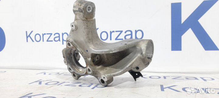 Поворотный кулак передний правый Geely Tugella