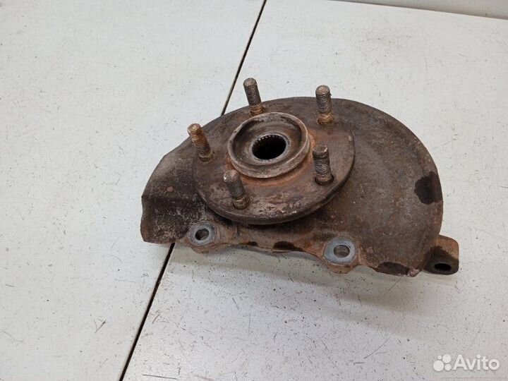 Кулак поворотный передний правый Mitsubishi Lancer