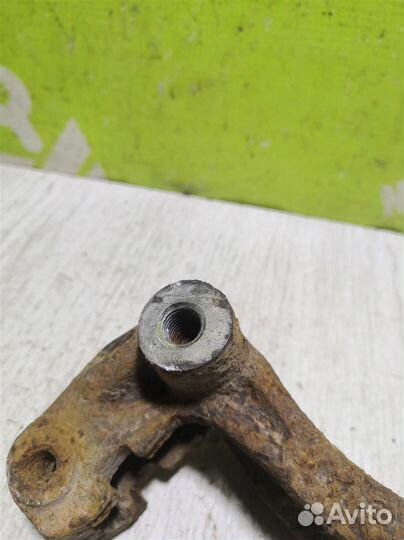 Скоба суппорта заднего Киа Сепия Шума 96-01