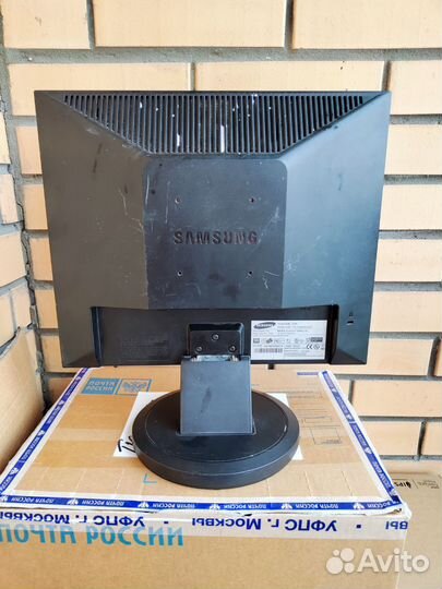 Монитор Samsung 17 дюймов