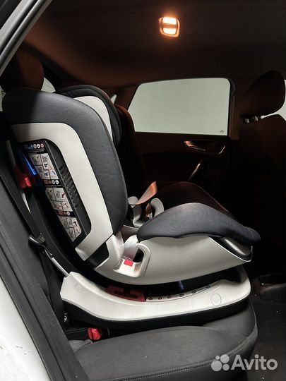 Автокресло chicco seat up 0-25