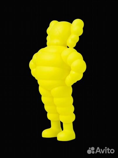 Kaws коллекционная фигурка chum желтая