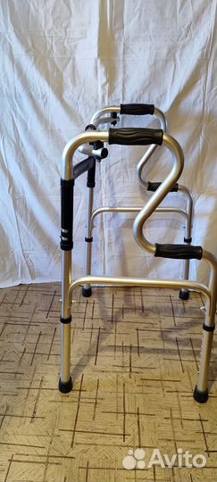 Ходунки для взрослых инвалидов