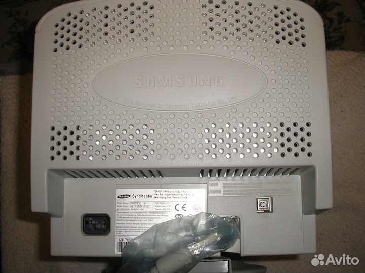 Монитор б/у,но,однако,рабочий