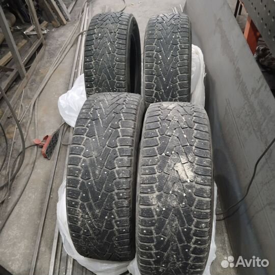 Pirelli Ice Zero 235/55 R18 103
