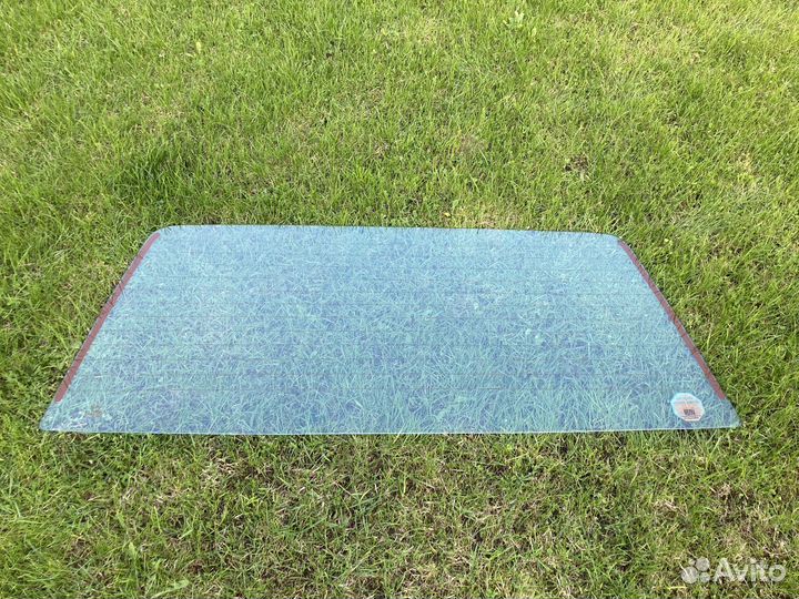 Стекло крышки багажника VW Passat B2 Variant