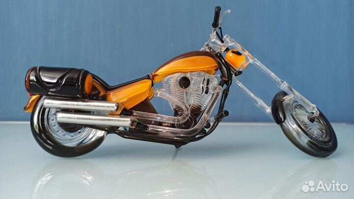 Harley-Davidson chopper мотоцикл из стекла