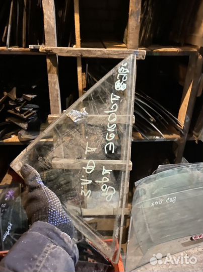 Форточка задняя левая ford escord 5