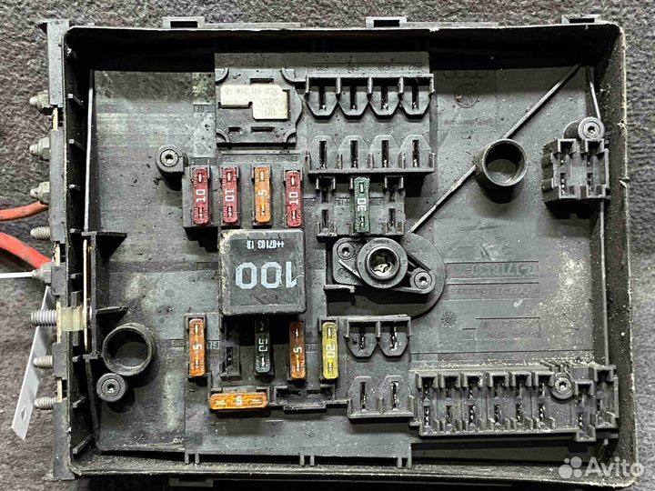 Блок предохранителей Volkswagen caddy (2K 2004-201