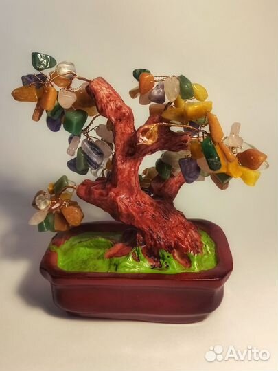 Дерево счастья из натуральных камней