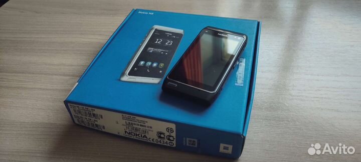 Смартфон Nokia N8-00