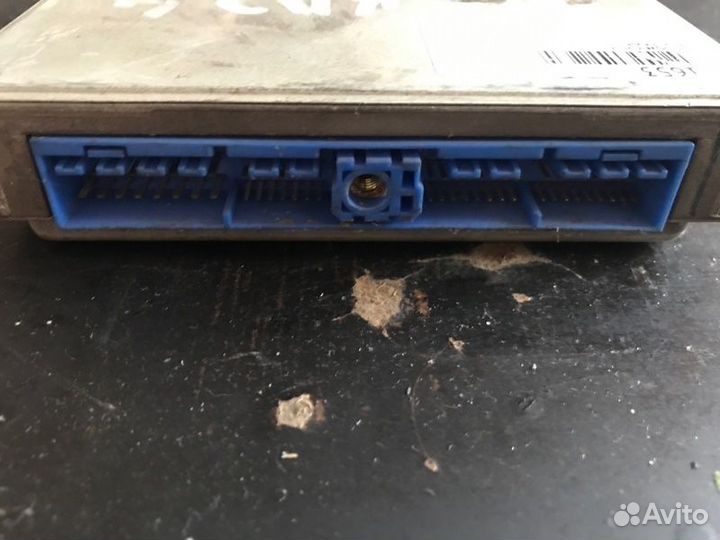 Блок управления двс Nissan Presage