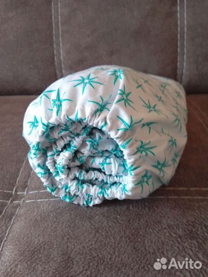 Простыня на резинке в детскую кроватку