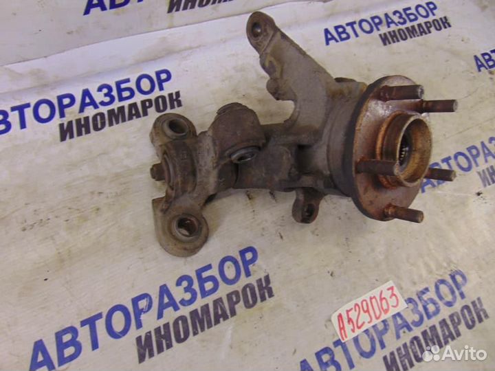 Кулак поворотный передний левый для Nissan Primera