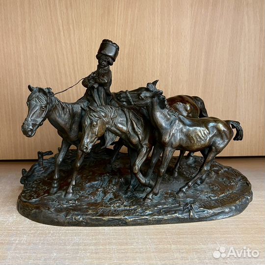 Скульптура бронза Лансере