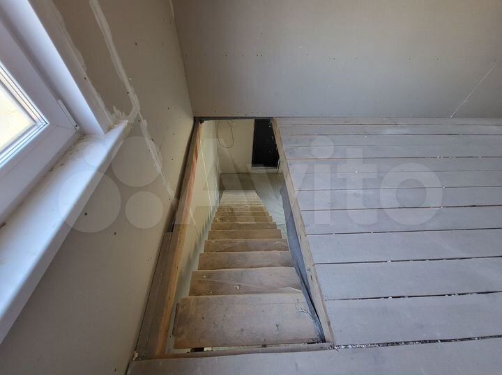 2-к. квартира, 80 м², 1/1 эт.