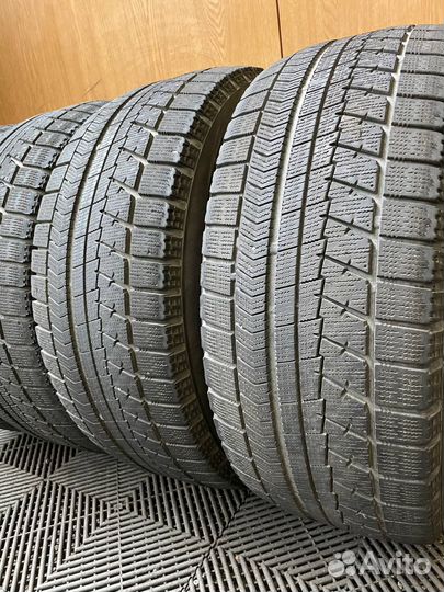 Bridgestone Blizzak VRX 235/55 R17
