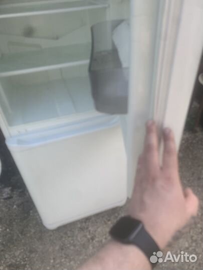 Холодильник hotpoint ariston бу
