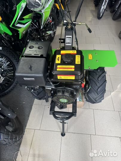 Мотоблок(17 л.с., колеса 