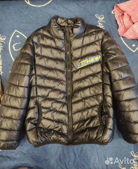 Продам куртки на мальчика