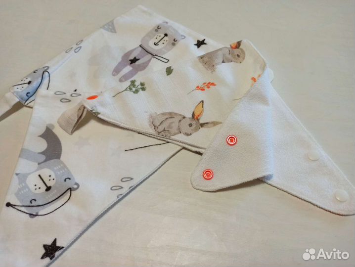 Слюнявчик нагрудник непромокаемый бандана