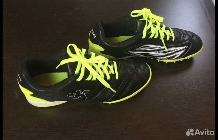 Футбольные бутсы kipsta