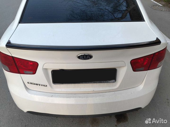 Kia cerato 2 спойлер черный глянец
